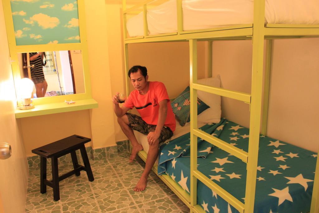 Tid Tarad Hostel Hua Hin Bilik gambar